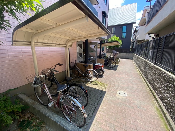 駐輪場 パルコート