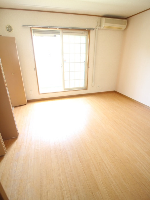 居室 フロ－ラ北花田