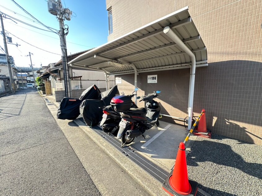 バイク置き場 ベルドミ－ル末広五番館