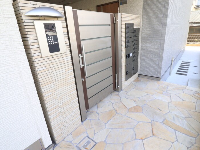 エントランス部分 フジパレス東中道公園前