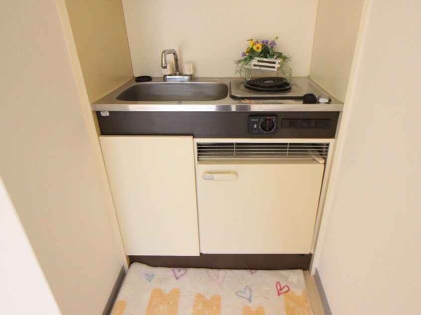 キッチン ヴェルテスＩＫＥＭＯＴＯ