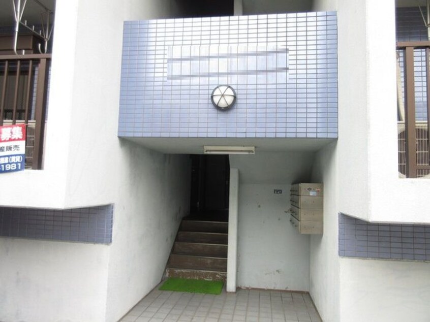 エントランス部分 シャンピア蛍