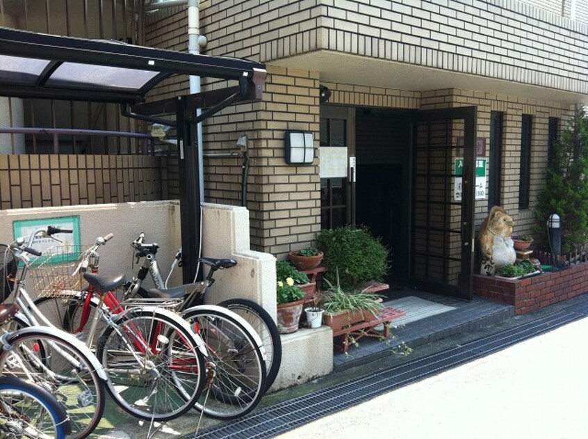 エントランス部分 メゾン幸
