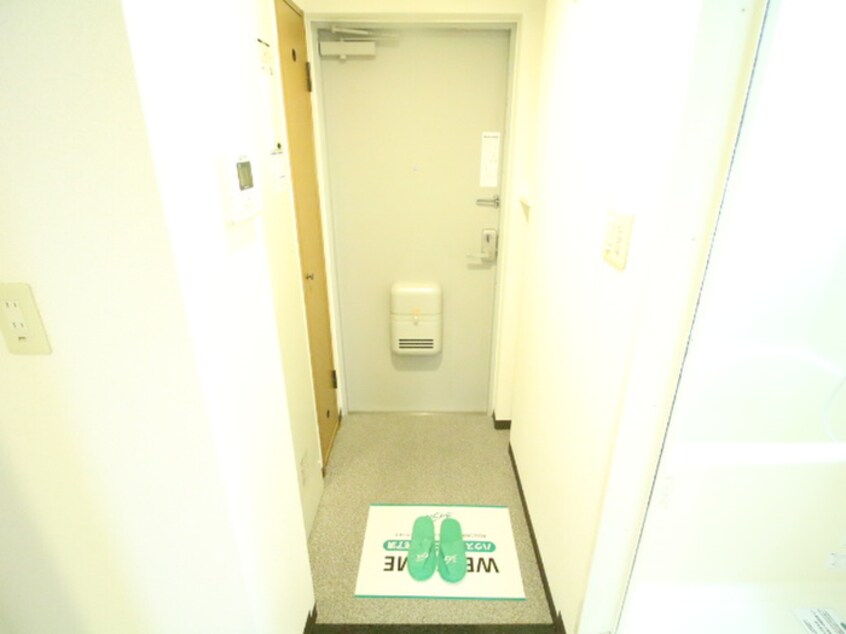 玄関 レシェンテ水澤