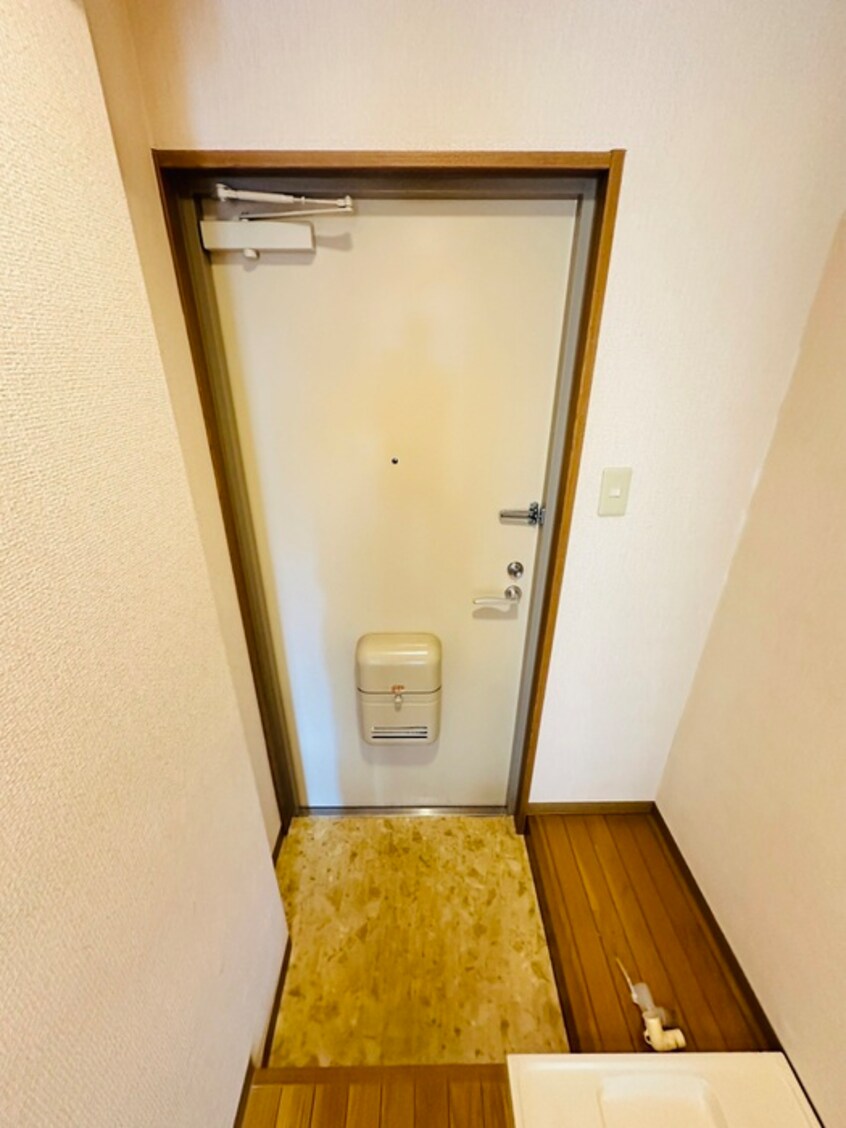 玄関 アマーレ亀乃子