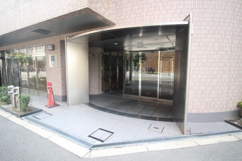 エントランス部分 ｴｽﾃﾑｺｰﾄ新大阪Ⅲｽﾃｰｼｮﾝﾌﾟﾗｻﾞ
