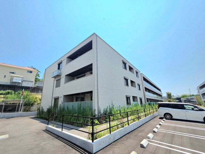 外観写真 エクセレントガーデンヒルズA棟