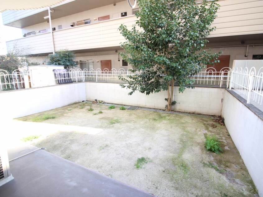 ベランダ・バルコニー パ－クハイツアイリス２番館