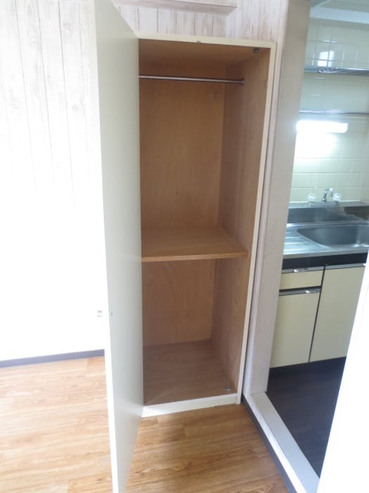 収納 シェモア御蔭通