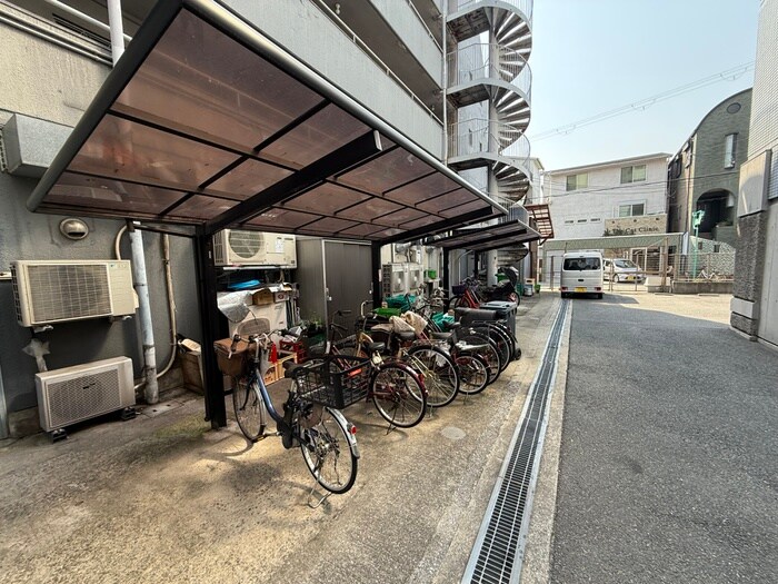 駐輪場 平野ハイツ