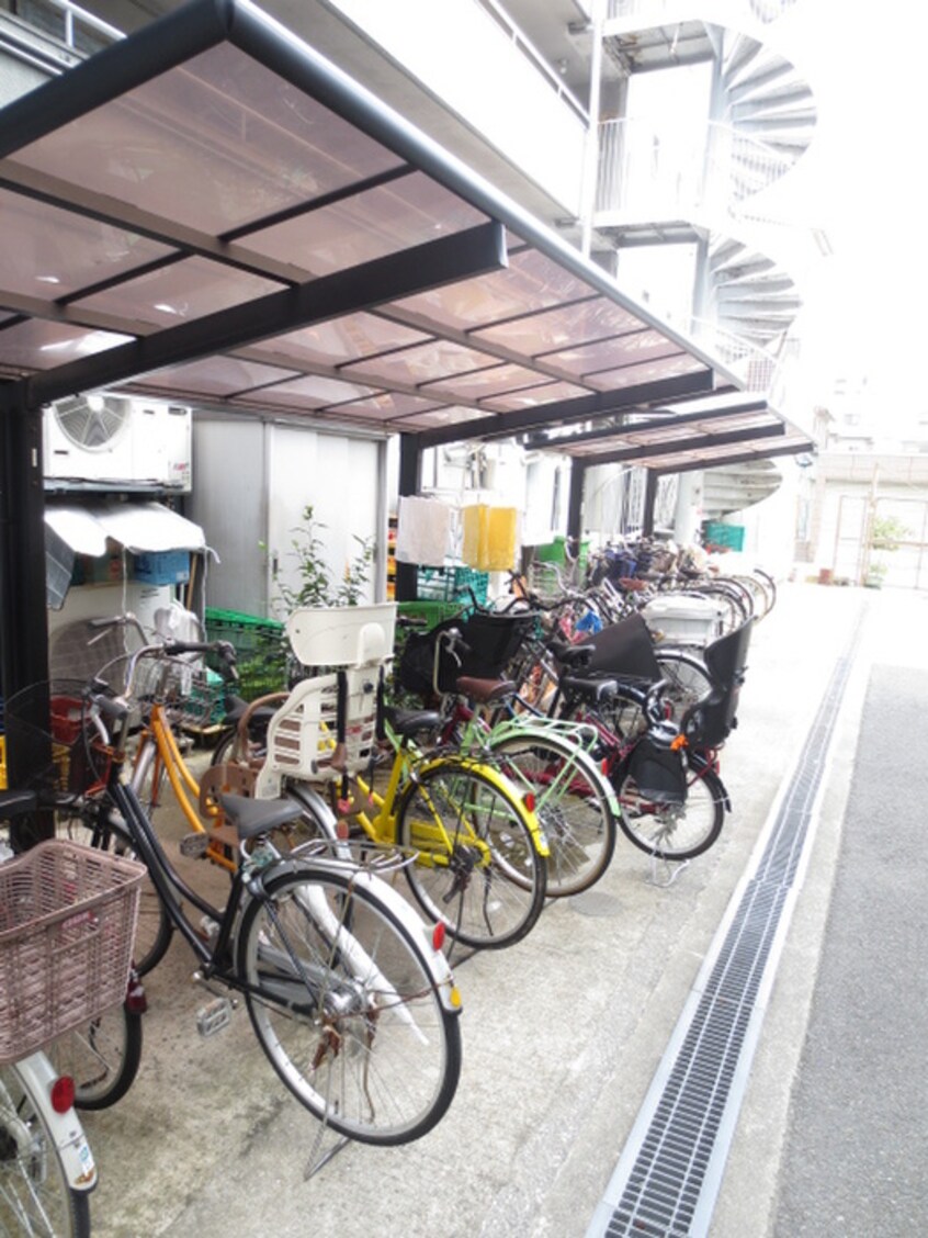 駐輪場 平野ハイツ