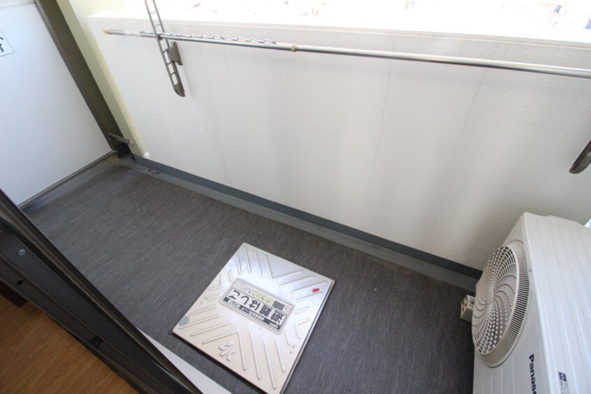 ベランダ・バルコニー エル・セレ－ノ山科