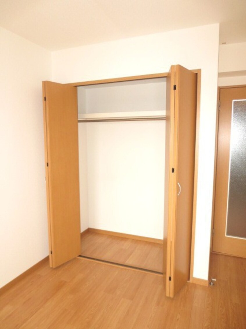 収納 プレジール山科