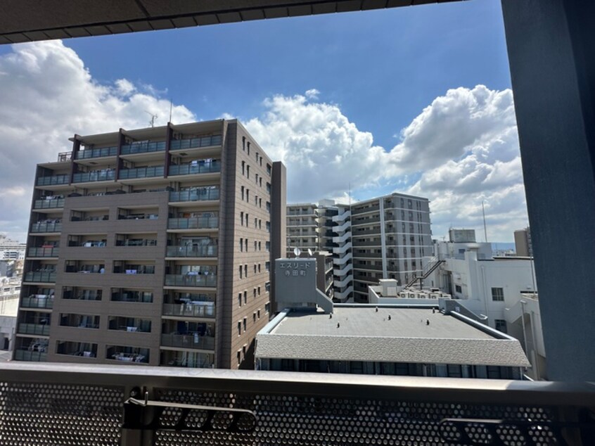 室内からの展望 インプルーブ四天王寺