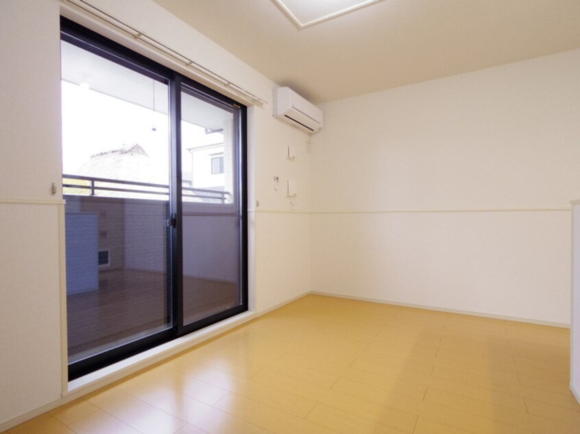 居室 ドエル・ボーリウム