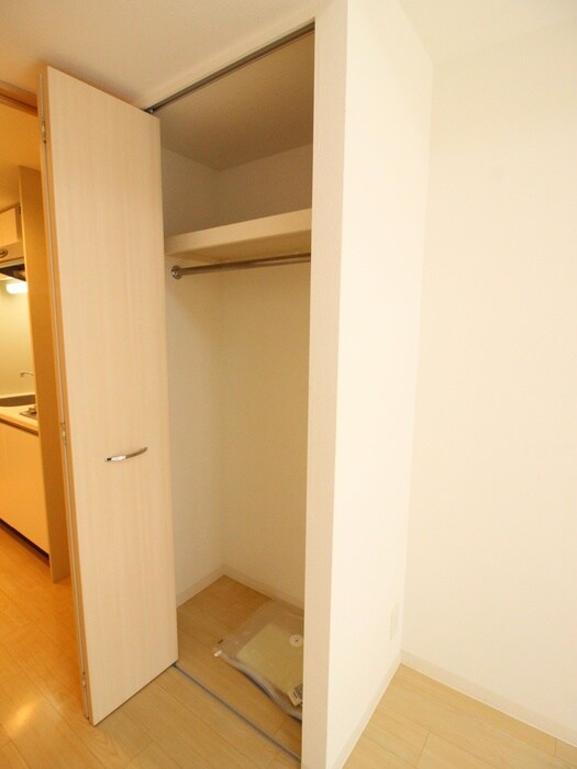 収納 プレサンス梅田北デイズ(303)