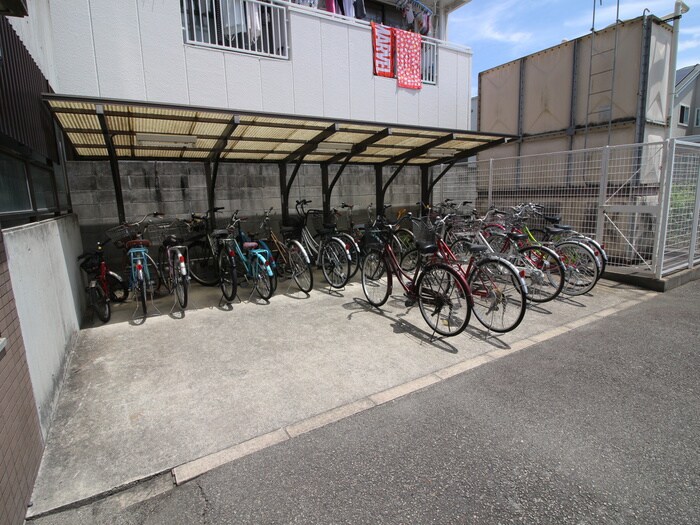 駐輪場 グランドール石橋