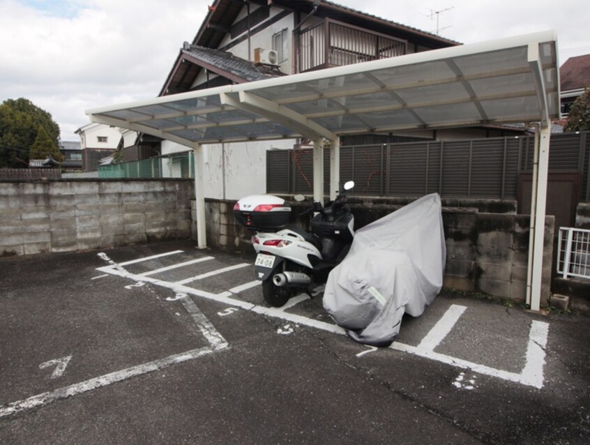 バイク置き場 ＷＥＳＴ　ＨＩＬＬ　Ａ棟