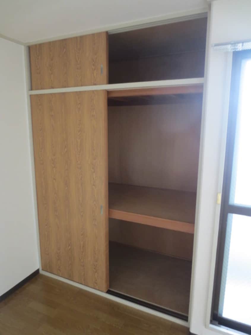 収納 ロイヤル西梅田