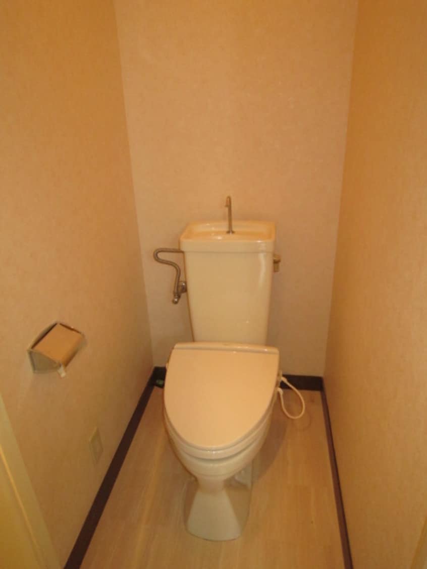 トイレ メゾンハピネス和泉