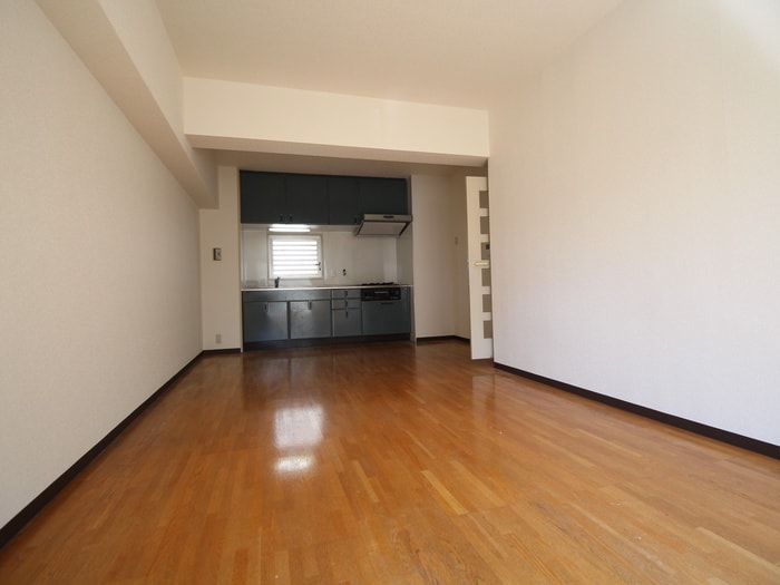 居室 フローレンス桜町