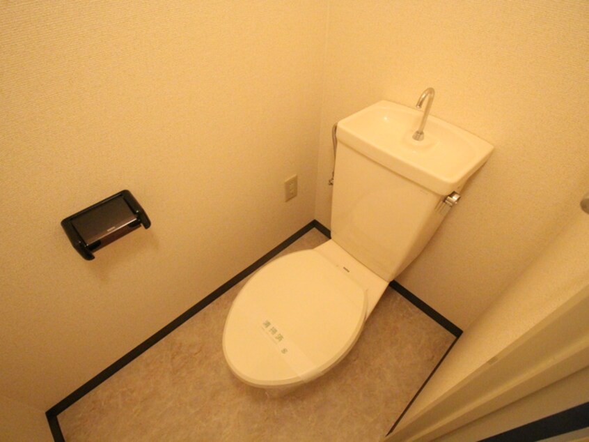 トイレ フローレンス桜町