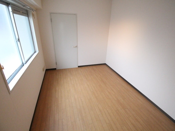 居室 フローレンス桜町