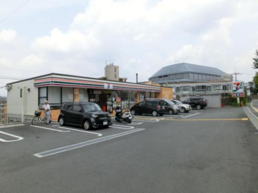 セブンイレブン　豊中桜の町6丁目店(コンビニ)まで200m フローレンス桜町