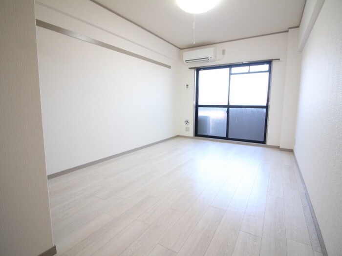 居室 ファースト