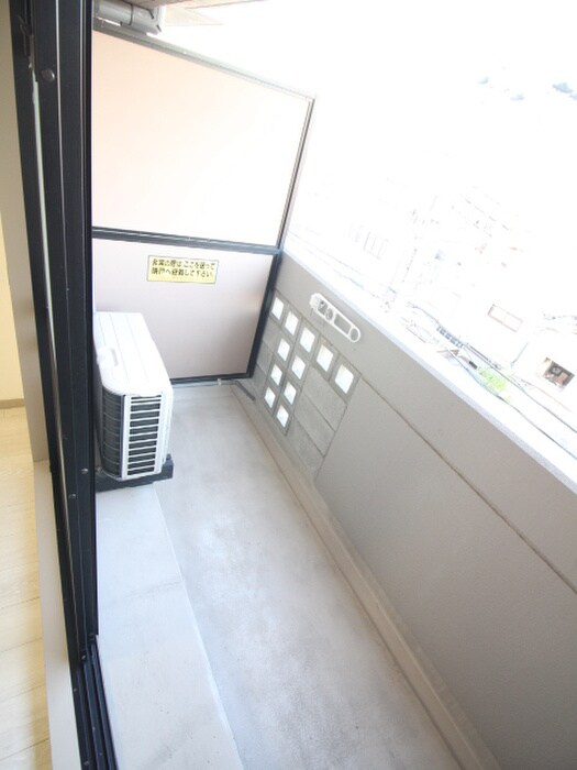 ベランダ・バルコニー ファースト