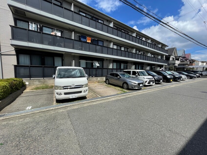 駐車場 エストゥディオ