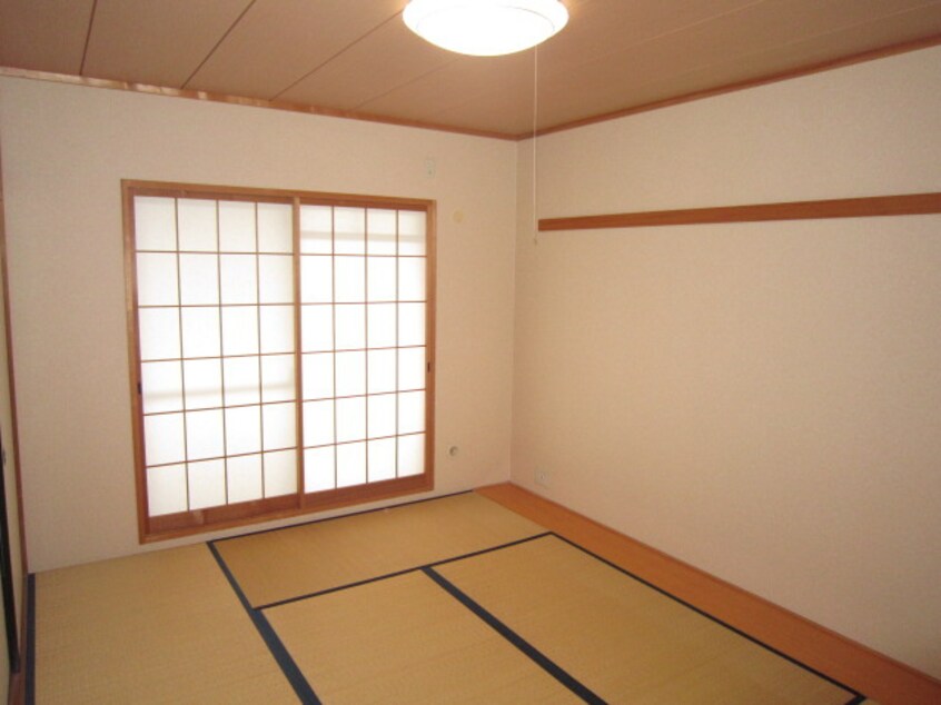 居室 ドルフサトウ