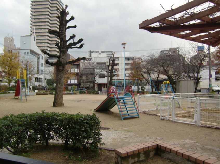 五条小公園(公園)まで400m サンヴィラ上之宮