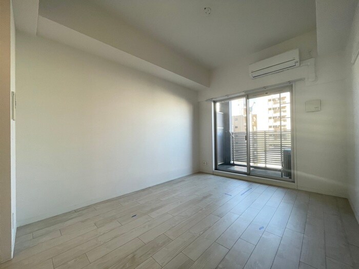 居室 プレサンス三宮東フィール(607)