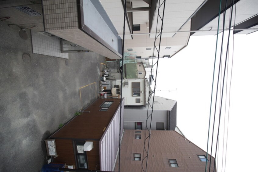 室内からの展望 Shine Shimo Shinjo