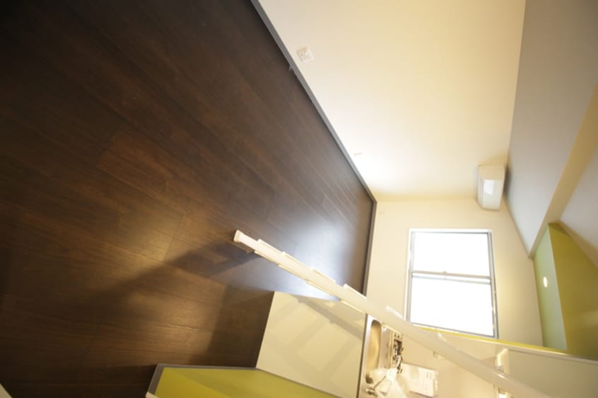 居室 Shine Shimo Shinjo