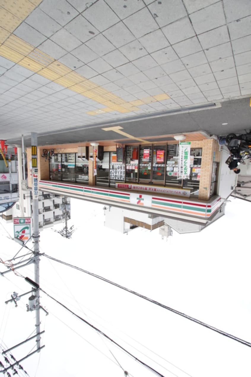 セブンイレブン(コンビニ)まで190m Shine Shimo Shinjo