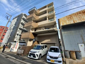 丸人マンション