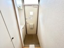 玄関 モンヴィーナスC棟