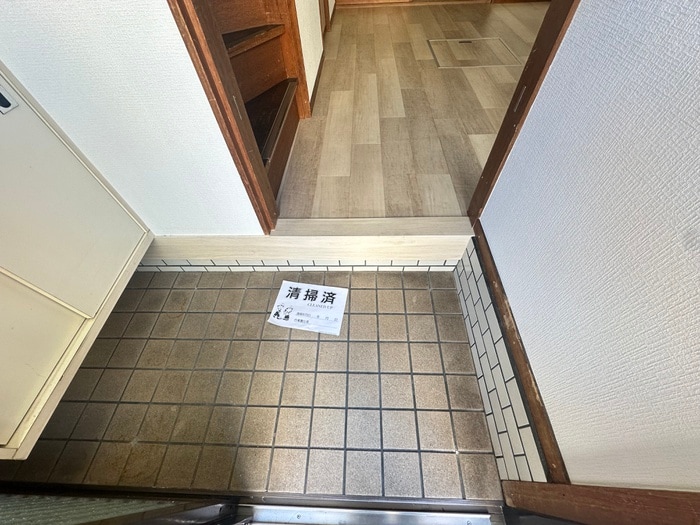 玄関 東鳴尾町2丁目賃貸戸建