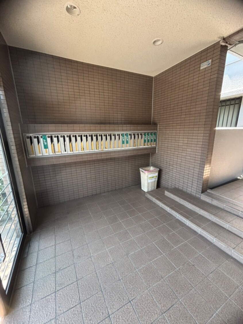 エントランス部分 フレーシア布施