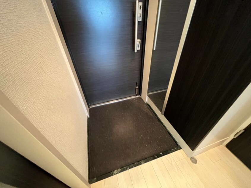 玄関 ヴェルドゥ－ル南茨木