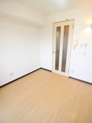 居室 オズレジデンス関目