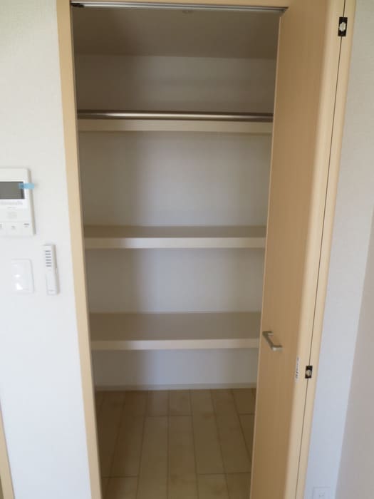 収納 ルミナス上新庄