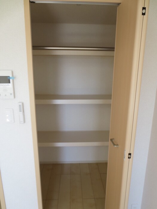 収納 ルミナス上新庄