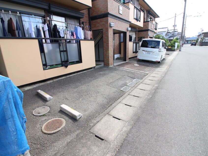 駐車場 サニークレスト