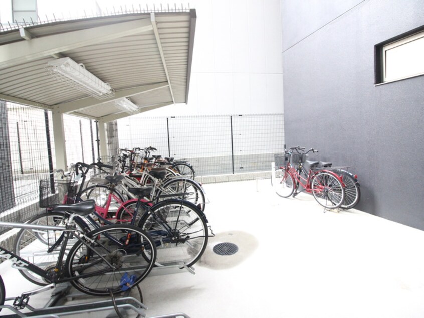 駐輪場 インザグレイス梅田北(303)