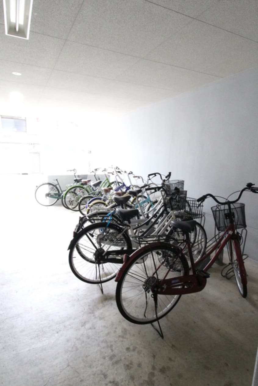 駐輪場 エクセルシア天神橋