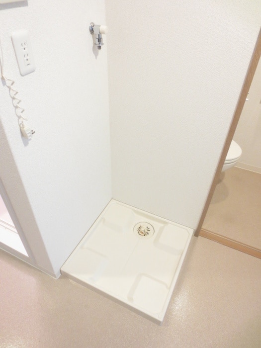 洗濯機置場 リバ－パレス白川