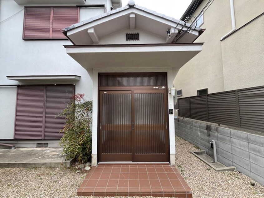 エントランス部分 荘園2丁目貸家